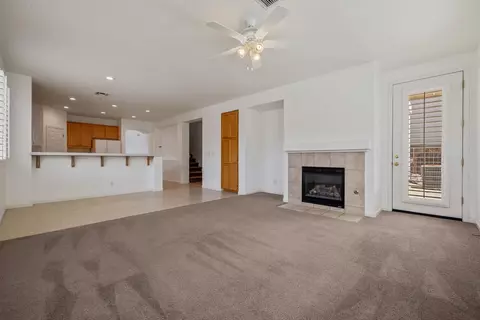 Living - 9360 Jacks Pl, Patterson, CA 95363 photo 4 of 6