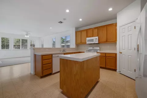 Kitchen - 9360 Jacks Pl, Patterson, CA 95363 photo 1 of 4
