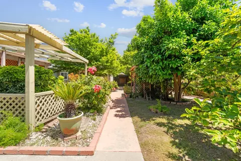 Exterior - 3356 Ocotillo Way, Modesto, CA 95355 photo 7 of 9
