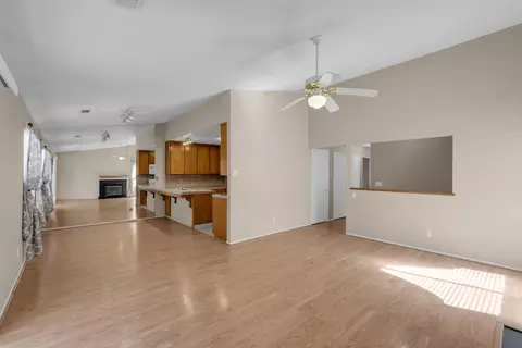 Living - 1116 Cedar Creek Dr #4, Modesto, CA 95355 photo 3 of 4