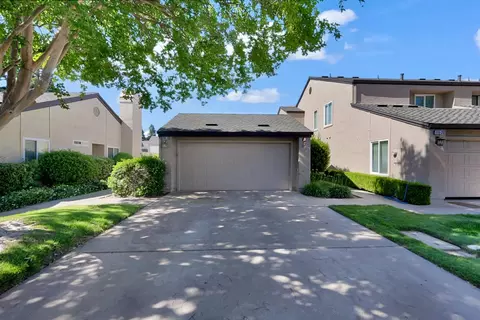 Exterior - 1116 Cedar Creek Dr #4, Modesto, CA 95355 photo 3 of 10