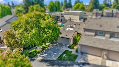 View/Area - 1116 Cedar Creek Dr #4, Modesto, CA 95355 photo 1 of 6