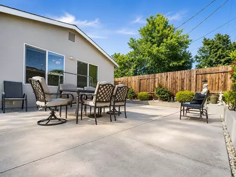 Exterior - 6518 Markley Way, Carmichael, CA 95608 photo 7 of 10