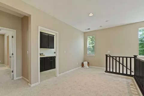 Entry Way - 2604 Temescal Dr, Modesto, CA 95355 photo 2 of 3