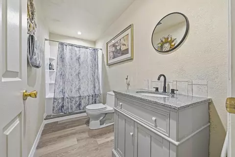 Bath - 3888 Solstice Ave, Merced, CA 95348 photo 2 of 2