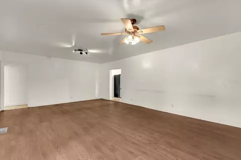Living - 1129 Dewsnup Ave, Gridley, CA 95948 photo 4 of 6