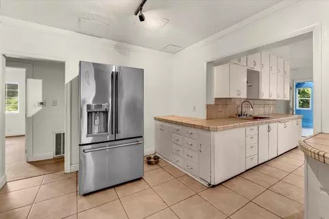 Kitchen - 1129 Dewsnup Ave, Gridley, CA 95948 photo 1 of 5