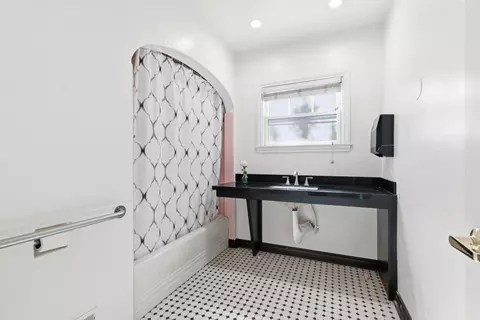 Bath - 1246 E Canal Dr, Turlock, CA 95380 photo 1 of 1