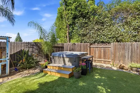 Exterior - 6314 Emerald Dr, Rocklin, CA 95677 photo 9 of 12