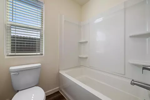 Bath - 342 Rubicon Ct, Merced, CA 95341 photo 1 of 3