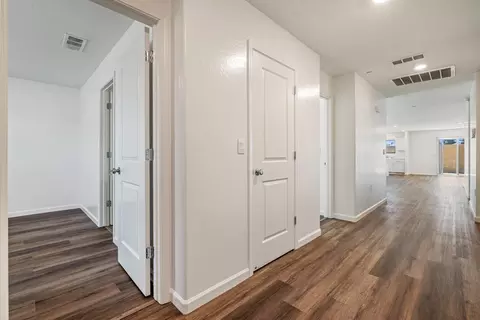 Entry Way - 342 Rubicon Ct, Merced, CA 95341 photo 3 of 11