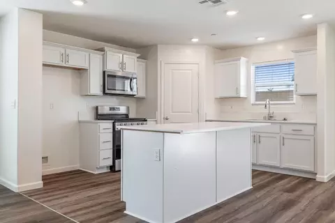 Kitchen - 342 Rubicon Ct, Merced, CA 95341 photo 1 of 4