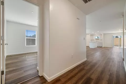 Entry Way - 342 Rubicon Ct, Merced, CA 95341 photo 7 of 11