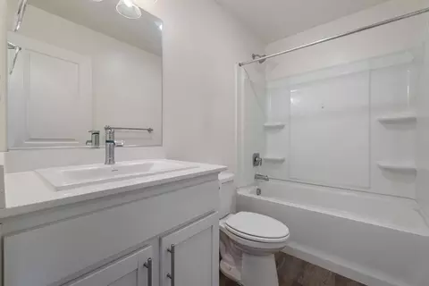 Bath - 342 Rubicon Ct, Merced, CA 95341 photo 2 of 3
