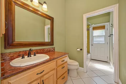 Bath - 2514 Regatta Ct, Davis, CA 95618 photo 4 of 5