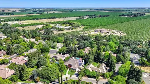 View/Area - 2514 Regatta Ct, Davis, CA 95618 photo 1 of 6