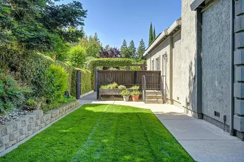 Exterior - 2514 Regatta Ct, Davis, CA 95618 photo 14 of 20