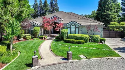 2514 Regatta Ct, Davis, CA 95618
