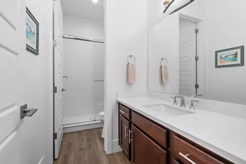 Bath - 263 Quail Creek Dr, Copperopolis, CA 95228 photo 6 of 9