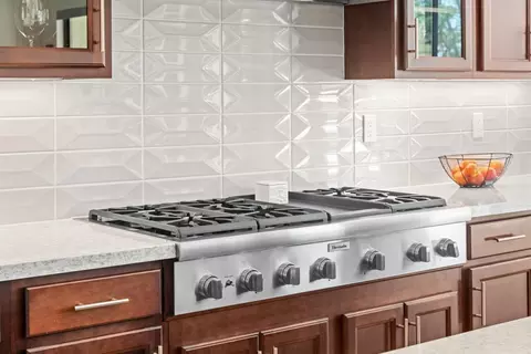 Kitchen - 263 Quail Creek Dr, Copperopolis, CA 95228 photo 4 of 9