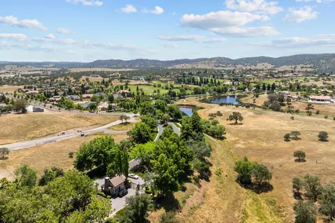 View/Area - 263 Quail Creek Dr, Copperopolis, CA 95228 photo 4 of 8