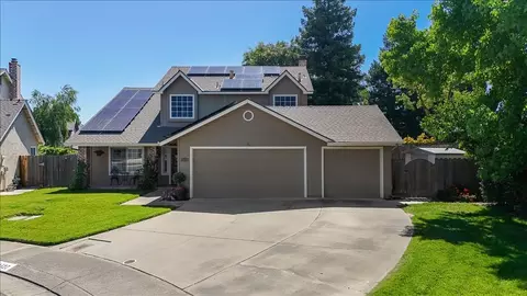 1527 Glenwood Ct, Escalon, CA 95320