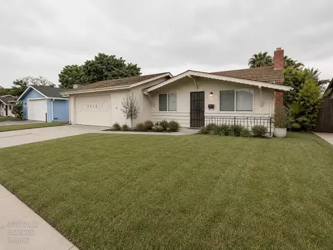 2406 W Hammer Ln, Stockton, CA 95209
