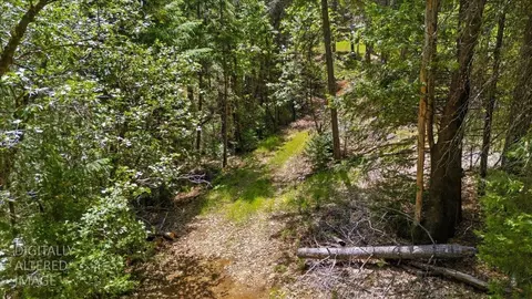 13604 Axle Ct, Grass Valley, CA 95945