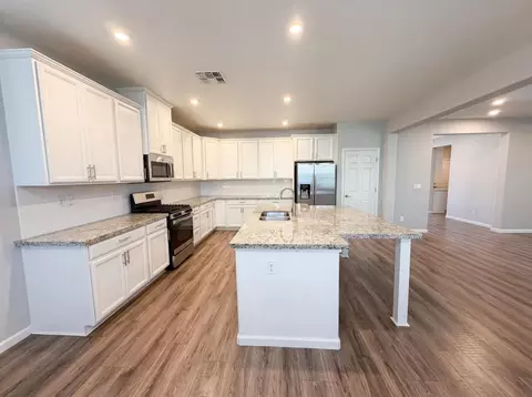 Kitchen - 3935 Deergrass Cir, Rocklin, CA 95677 photo 1 of 2
