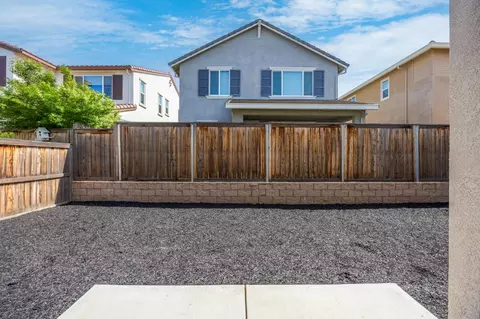 Exterior - 270 E Phelps Dr, Mountain House, CA 95391 photo 7 of 11