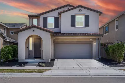 Exterior - 270 E Phelps Dr, Mountain House, CA 95391 photo 2 of 11
