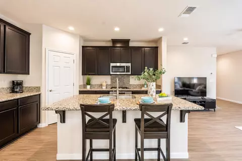 Kitchen - 270 E Phelps Dr, Mountain House, CA 95391 photo 2 of 5