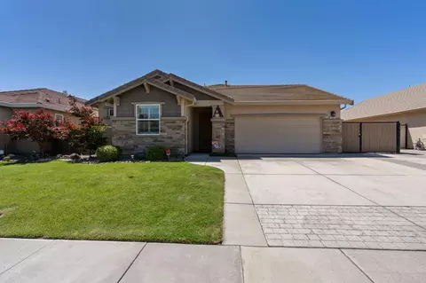 Exterior - 1046 Shady Grove St, Manteca, CA 95336 photo 2 of 7