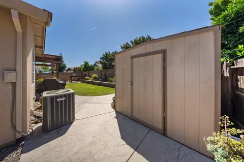 Exterior - 1046 Shady Grove St, Manteca, CA 95336 photo 7 of 7