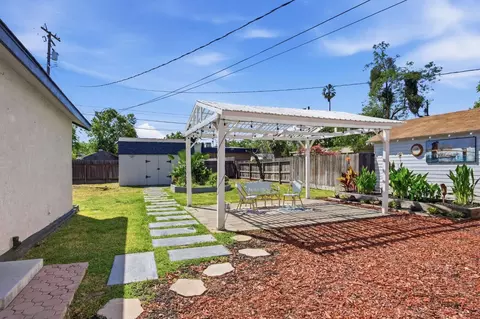 Exterior - 752 Mitchell, Turlock, CA 95380 photo 5 of 6