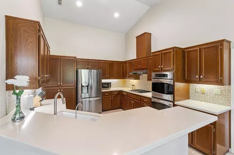 Kitchen - 2741 Fleet Cir, Rocklin, CA 95765 photo 2 of 5