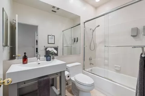 Bath - 2741 Fleet Cir, Rocklin, CA 95765 photo 3 of 3