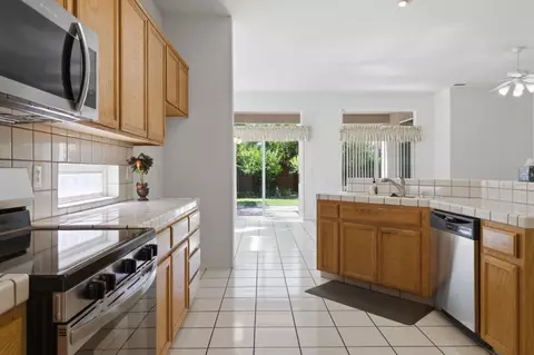 Kitchen - 1738 Winchester Dr, Manteca, CA 95336 photo 1 of 6