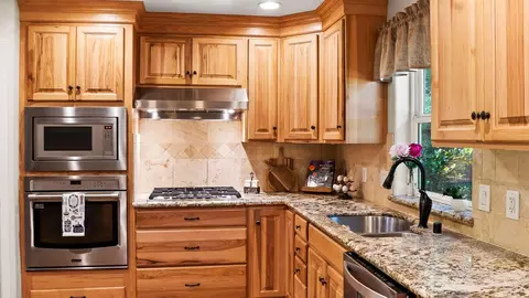 Kitchen - 5827 Silverleaf Dr, Foresthill, CA 95631 photo 4 of 5