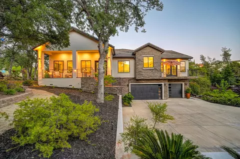 720 Deerbrooke Trl, Auburn, CA 95603