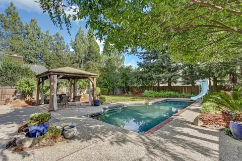 Exterior - 2312 Lassen Pl, Davis, CA 95616 photo 5 of 16