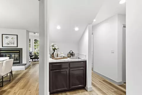 Entry Way - 2312 Lassen Pl, Davis, CA 95616 photo 4 of 11