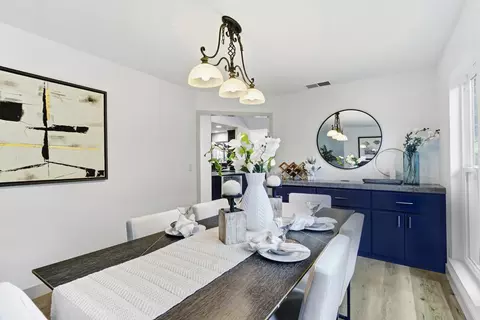 Dining - 2312 Lassen Pl, Davis, CA 95616 photo 2 of 7