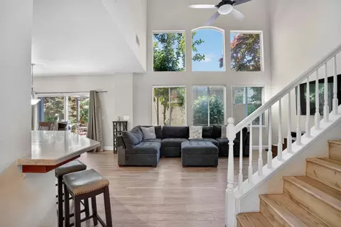 756 Rodmartin Ct, Folsom, CA 95630