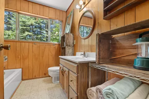 Bath - 2238 Meadowview Rd, Arnold, CA 95223 photo 3 of 3