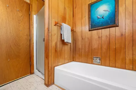 Bath - 2238 Meadowview Rd, Arnold, CA 95223 photo 2 of 3