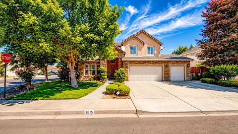 2815 Castleview Dr, Turlock, CA 95382