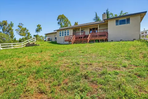 Exterior - 8422 Memory Ln, Auburn, CA 95603 photo 10 of 32
