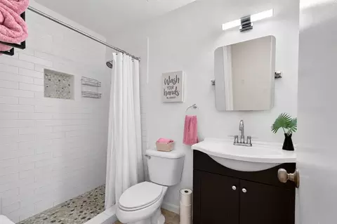Bath - 3477 Gregory Dr, Bay Point, CA 94565 photo 2 of 2