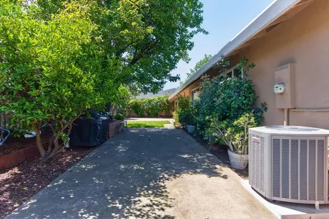 Exterior - 5166 Kipp Way, Carmichael, CA 95608 photo 16 of 17